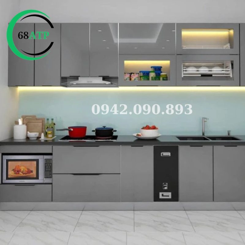 Tủ bếp làm bằng tấm gỗ nhựa 