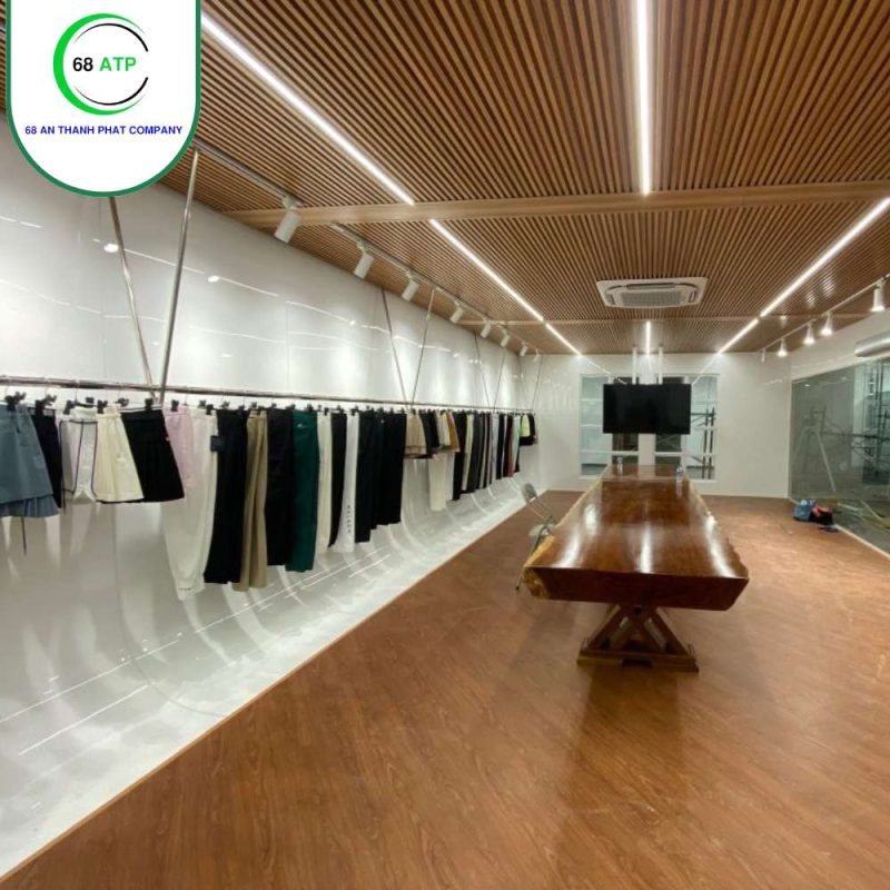 Khu tấm ốp tường được vệ sinh